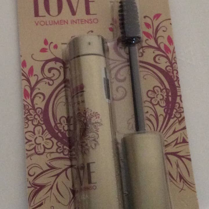 PROSA mascara sensual volumen intenso for wholesale by EQME store