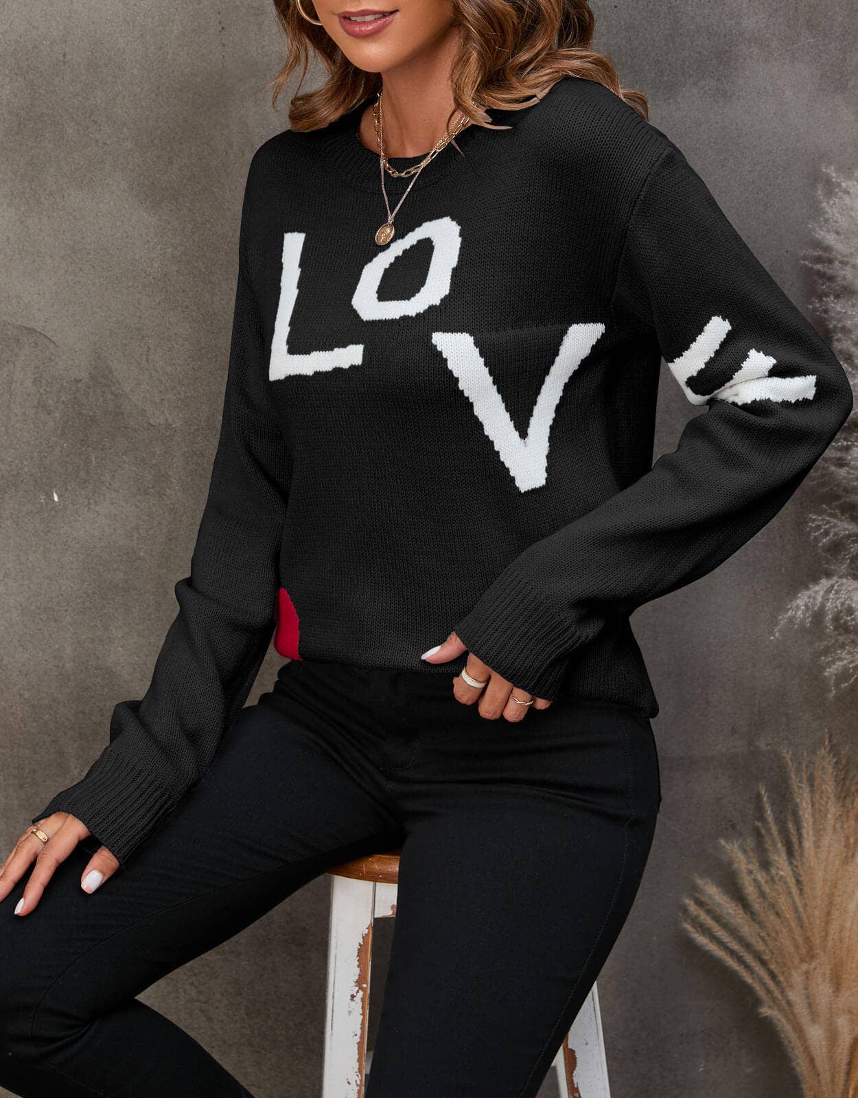 GRIS PULL JACQUARD AMPLE EN PATCHWORK AVEC LETTRES D'AMOUR en vente sur Faire6