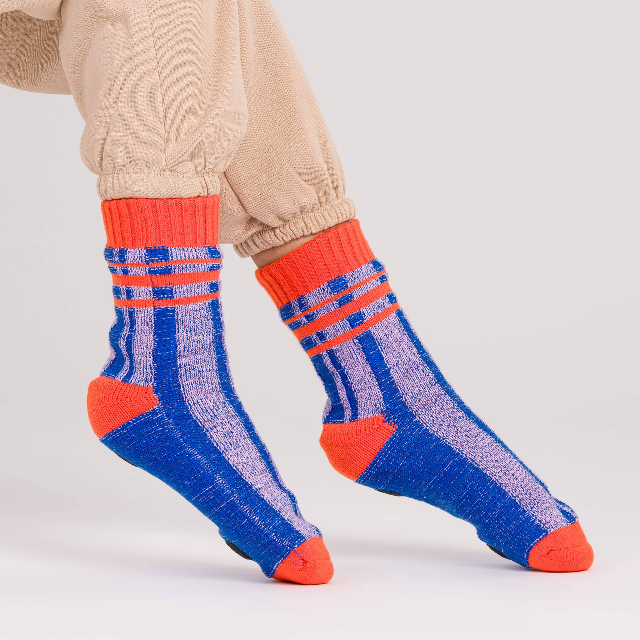 VERLOOP | knits - Wholesale Socks - Unisex - Plaid Stripe House Socks6