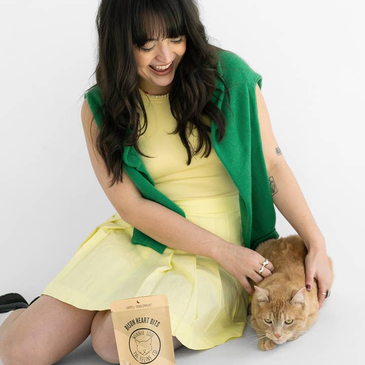 Winnie Lou - Wholesale Pet Treats - Cat - Bison Heart Bits - Cat1