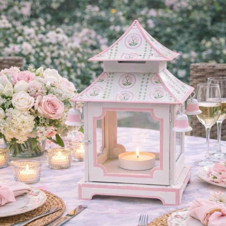 Rosa Tulpan Pagoda Lyktor (3 Storlekar) för wholesale av The Enchanted Home