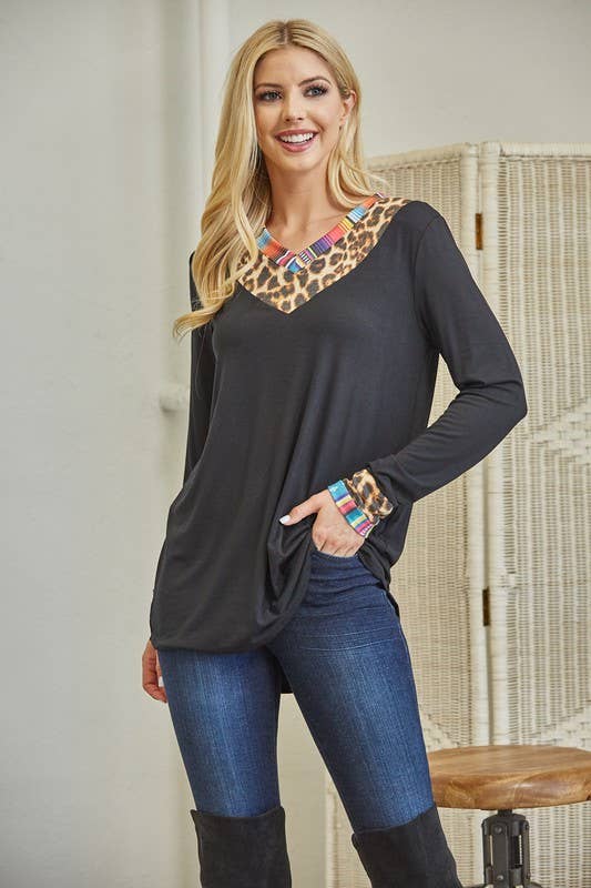 Avery - Wholesale Tunic - Women's - AV1144-SELENA SERAPE-LEOPARD PRINT V NECK TOP
