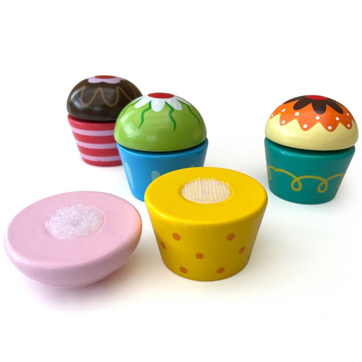 BeeSmartToys - Wholesale Toy Set - Kids - VIGA TOYS - WOODEN CUPCAKES PLAY FOOD SET