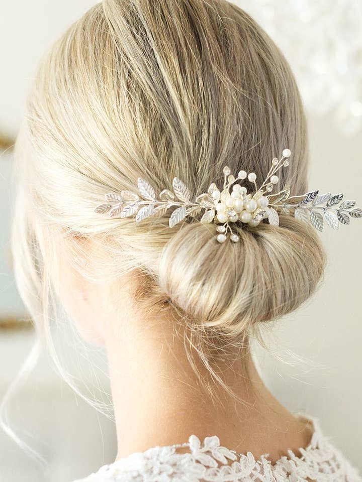 Calanthe-Blatt und Kristallperlen-Kamm für den Großhandel von Miss Foxine Couture