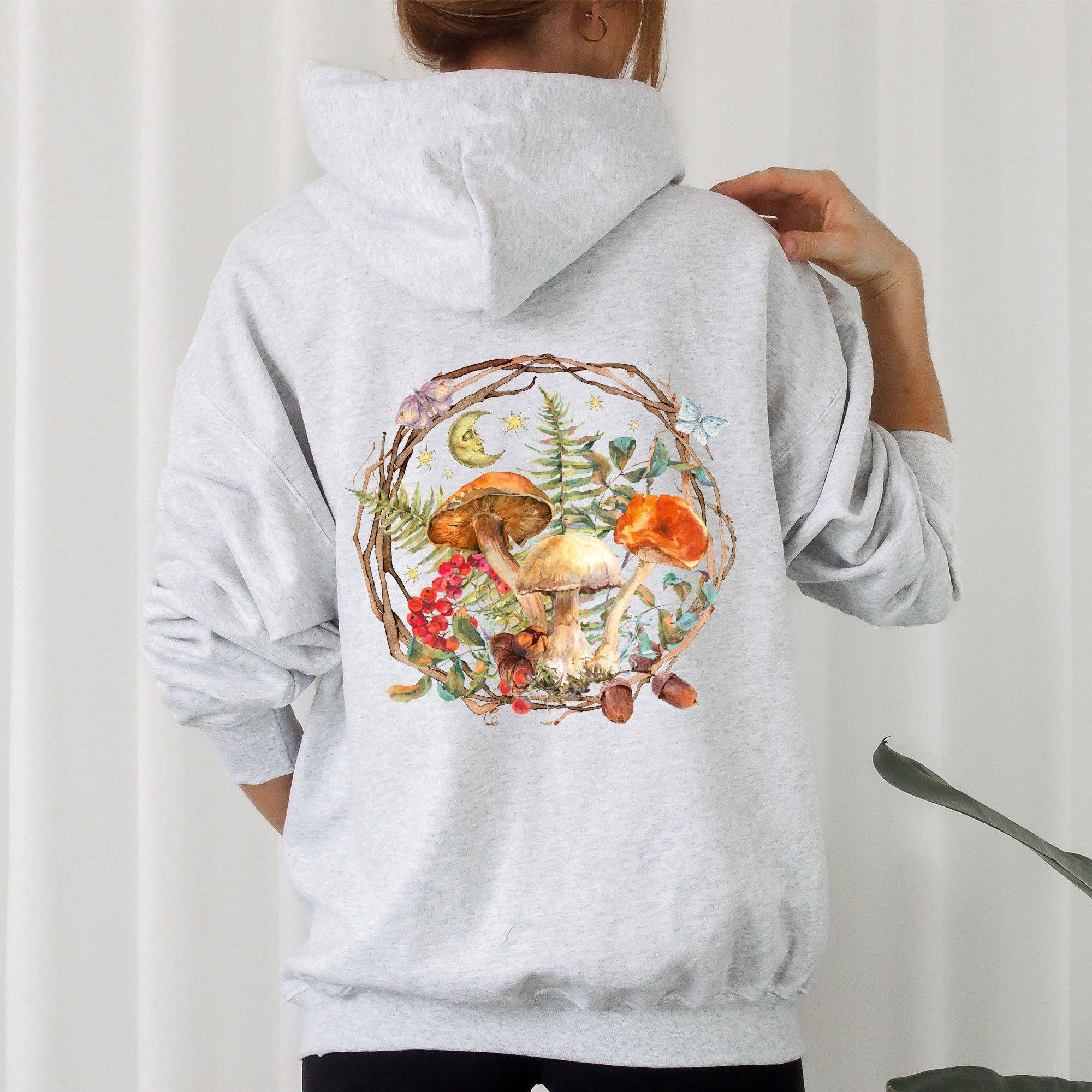 Refinery Number One LLC - Wholesale Hoodie - Dames - Hoodie met capuchon, maan, mot en paddenstoelen, natuur, bos0