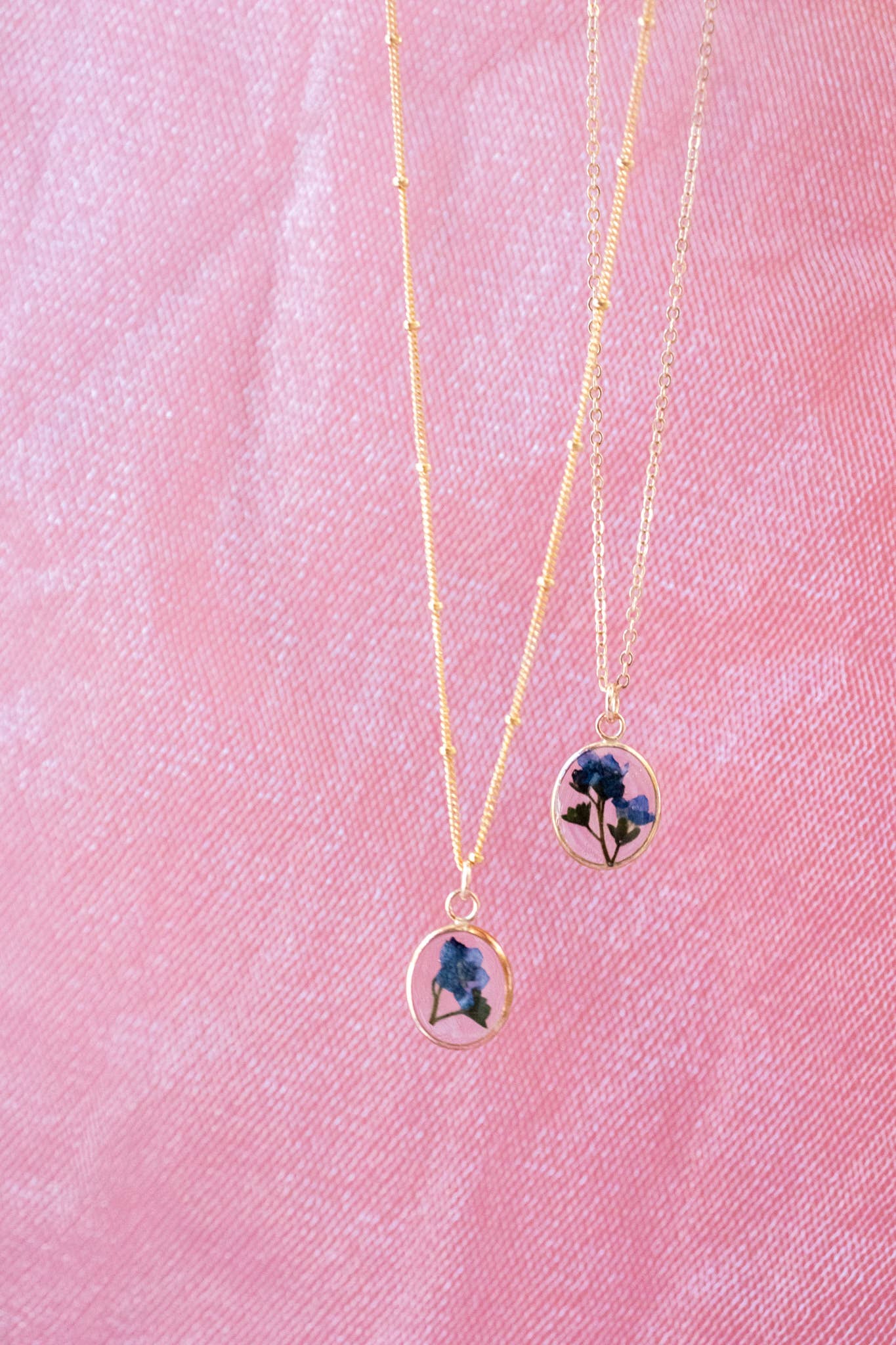 Emery and Opal - Vendita all'ingrosso Collana con ciondolo/pendaglio - Collana piccola Forget Me Not4