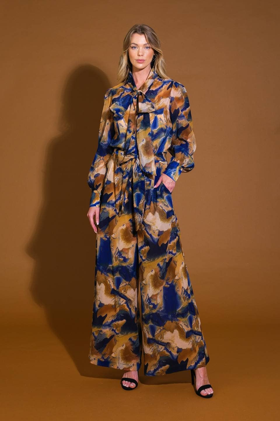 NAVY TAUPE A printed woven top -IT13362 for wholesale on Faire5