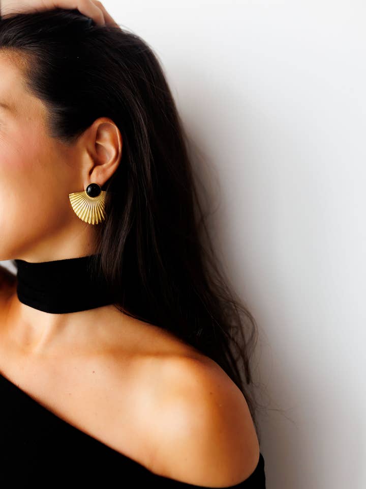 The Dakota Onyx for wholesale by Mary K Kendig