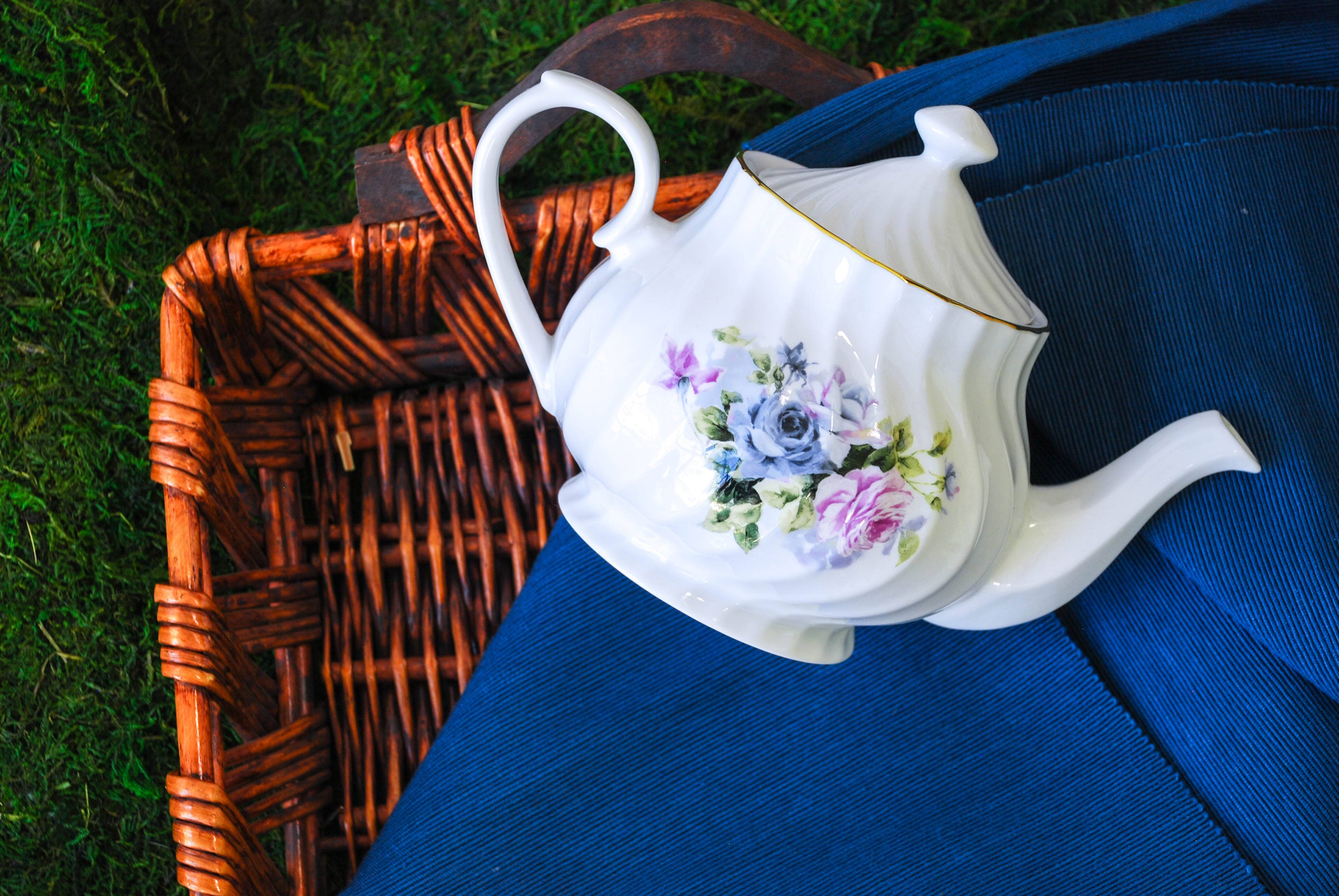 Lynns - Venta al por mayor Teteras - Tetera elegante de porcelana de 1,1 L con diseño vintage en espiral15