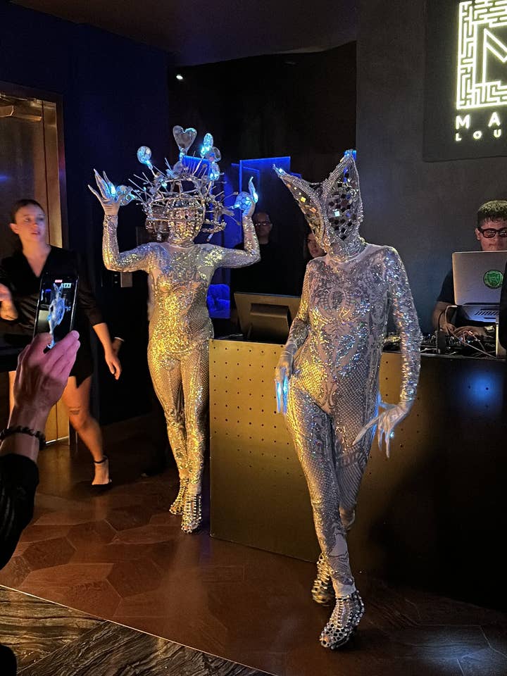 Fato de Fada Prateado, Macacão de Lantejoulas, Roupa para Noite Disco, Roupa de discoteca, Collant de Ginástica, Malha transparente de elastano, Feito à medida por atacado de Kikimora Fashion