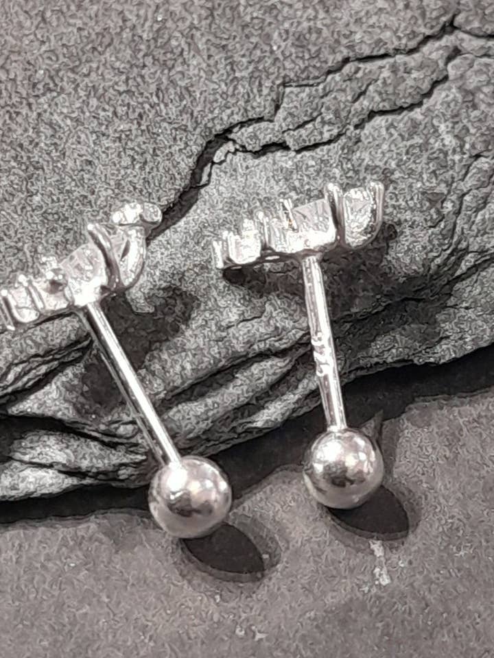 SS763B - NEW LABRET STYLE CZ 3 STAR STUD 8MM for wholesale by Bluelily925silver