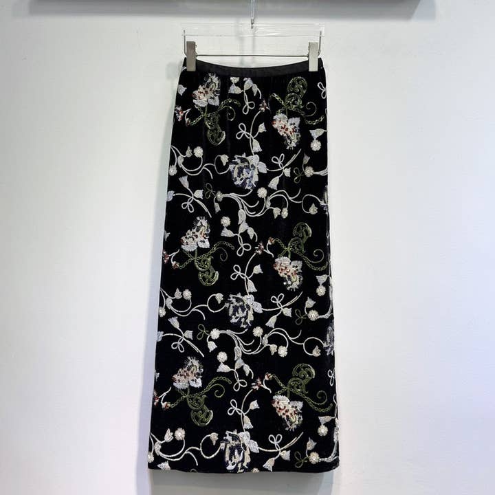 SK045Y Paljettslipad blommig broderad midikjol med hög midja för wholesale av Productseeker