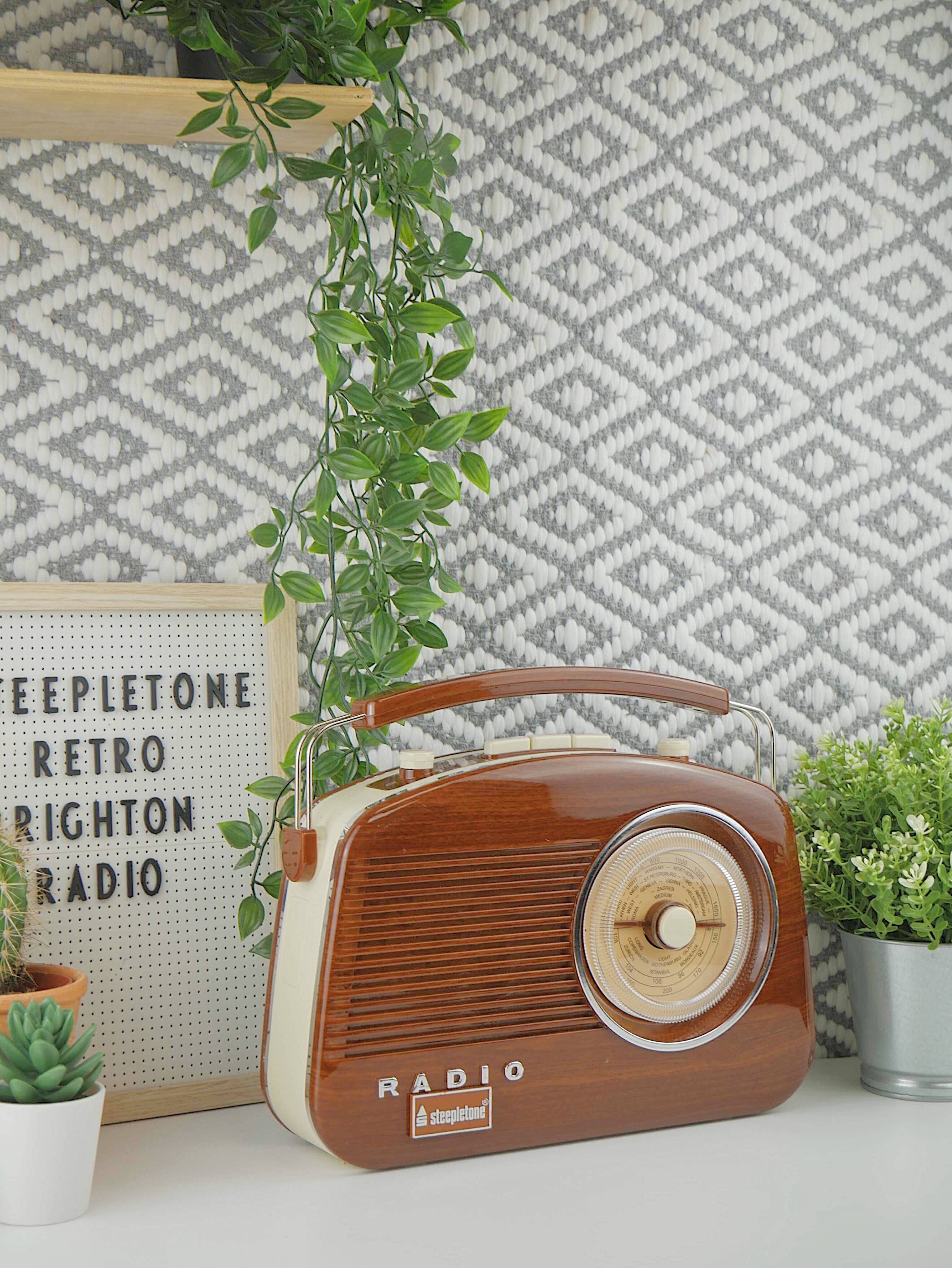 Steepletone UK Ltd – wholesale Speakers – Classic Vintage Style  Brighton FM/MW/LW Radio & BLUETOOTH 10