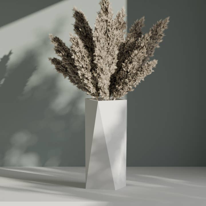 Prism Vase for wholesale by ek-druck