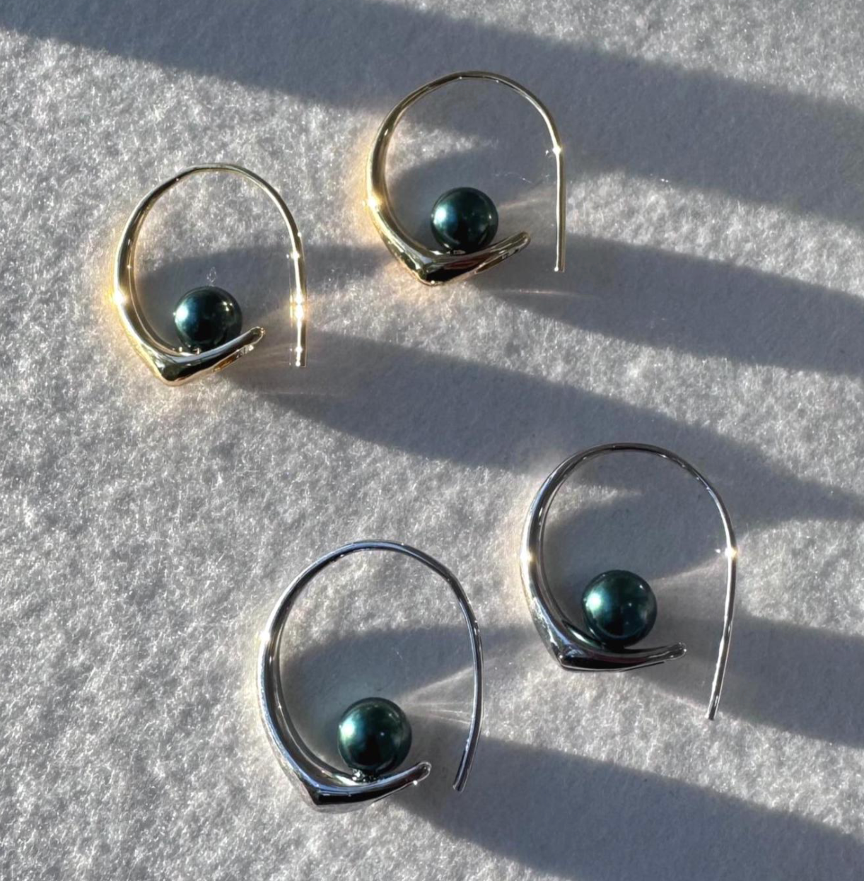 Everly Yours - Wholesale Hoop Earrings - 14K Gold Tahitian Green-Grey Pearl Hoop Earrings2