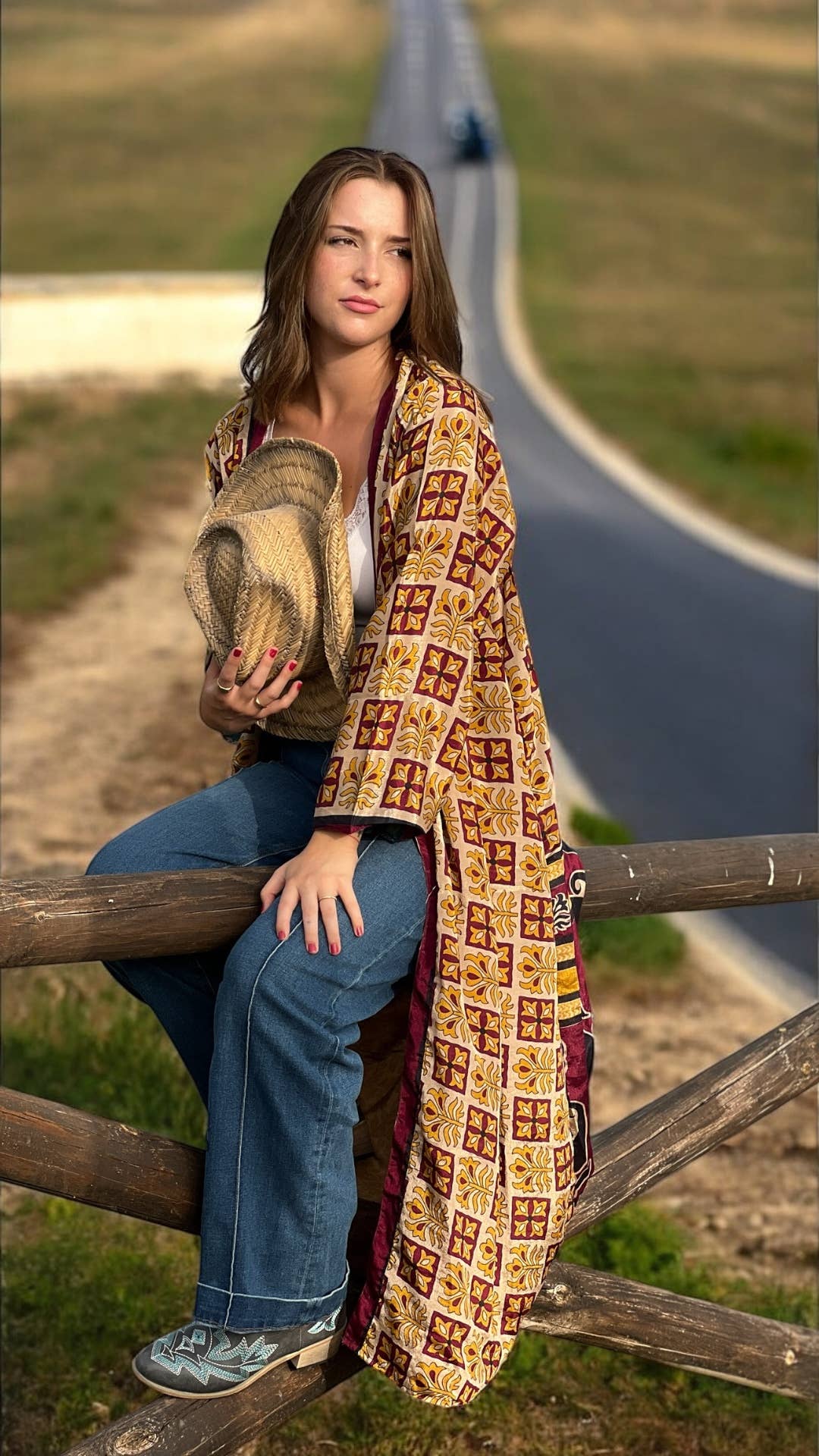 Kinomy - Wholesale Kimono - Women's - Varied reversible long kimonos (118 cm) Pack 20, boho.1