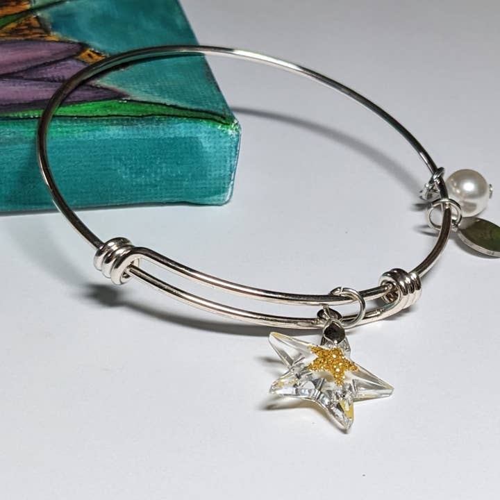 Fiona Accessories – Großhandel Armreif – Armreif mit Swarovski-Kristallen Stern
