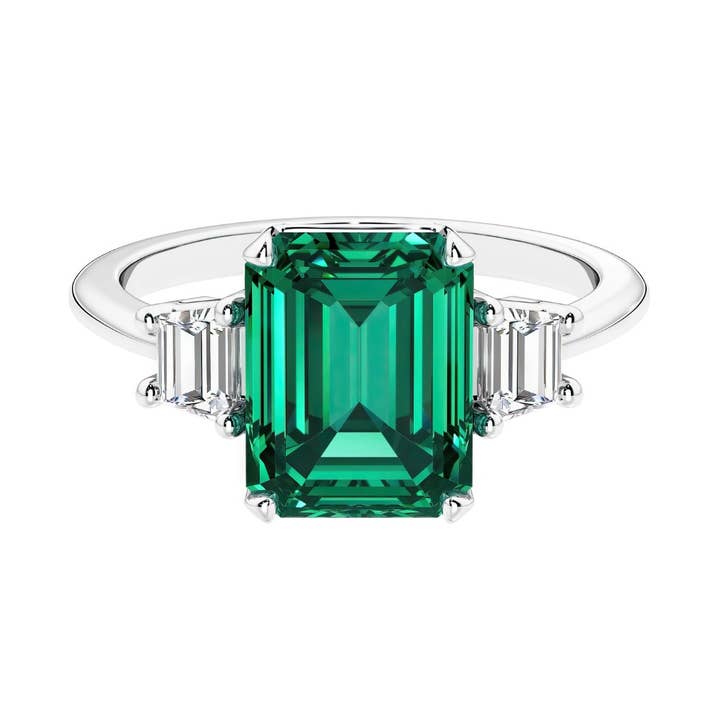 14k Gold 2CT Smaragd im Smaragdschliff Ring mit Trapez-Diamanten für den Großhandel von DV Custom Jewelry USA