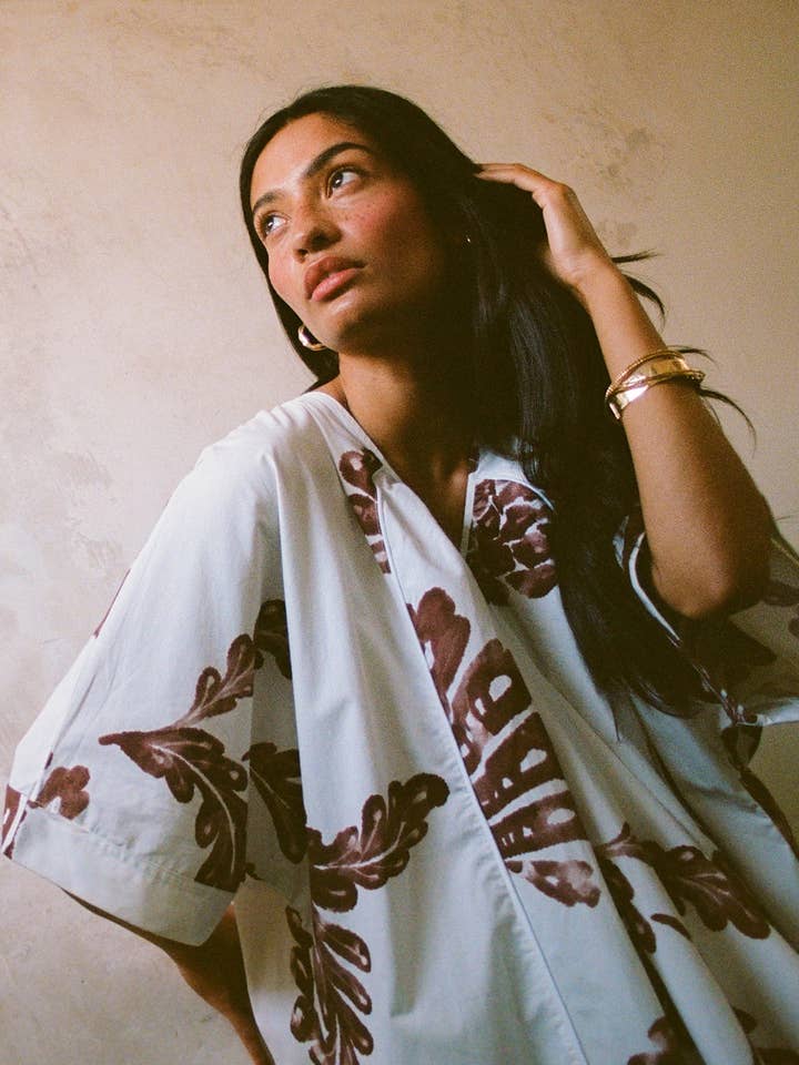 RESORT MAXI - JARDIN BRÆNDT RØD - 100% ØKOLOGISK BOMULD POPLIN for engroshandel hos Moon + Mellow