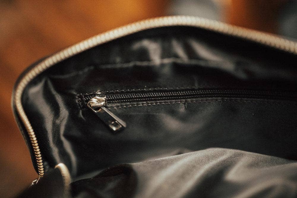 Kodiak Leather - Wholesale Toiletry Bag - Men's - Buffalo Leather Dopp4