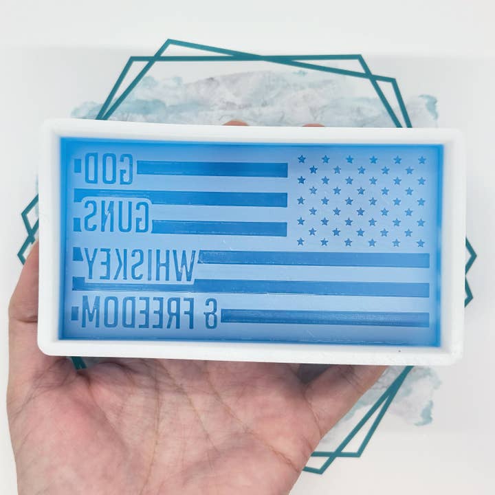 *NIEUWE RELEASE* God Guns Whiskey Flag Freshie Mal voor wholesale door The Freshie Junkie, LLC