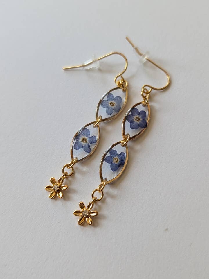 Pressed Flower Resin Earrings for Weddings and Fall for wholesale by Sass & Izzy LLC