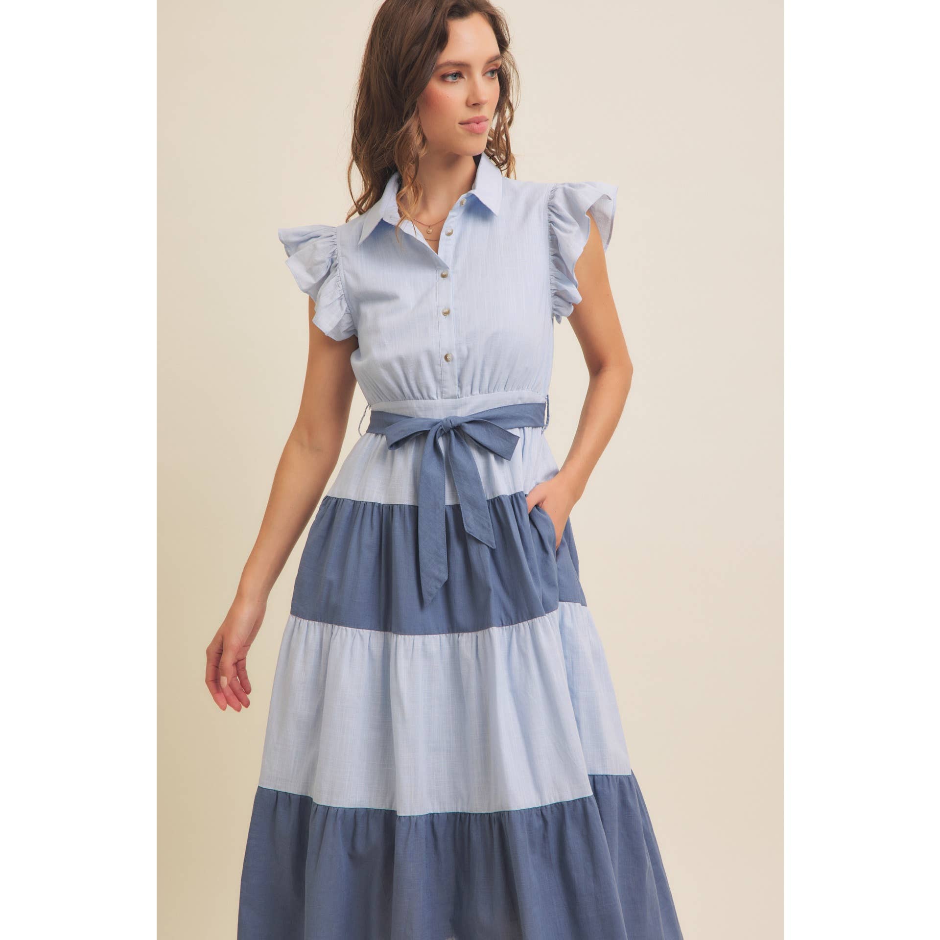 in february - Vente Robe – femme - ROBE MIDI EN COTON À BLOCS DE COULEUR AVEC VOLANTS ET CEINTURE À LA TAILLE19