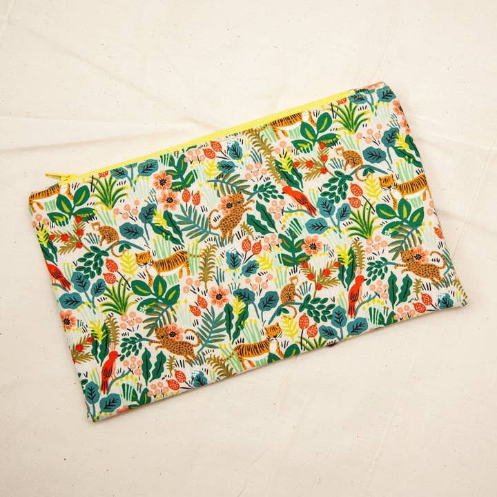 Melike Carr - Vente Étuis/trousses à crayons - Étuis à crayons à fermeture éclair en tissu avec pompons ou tirettes6