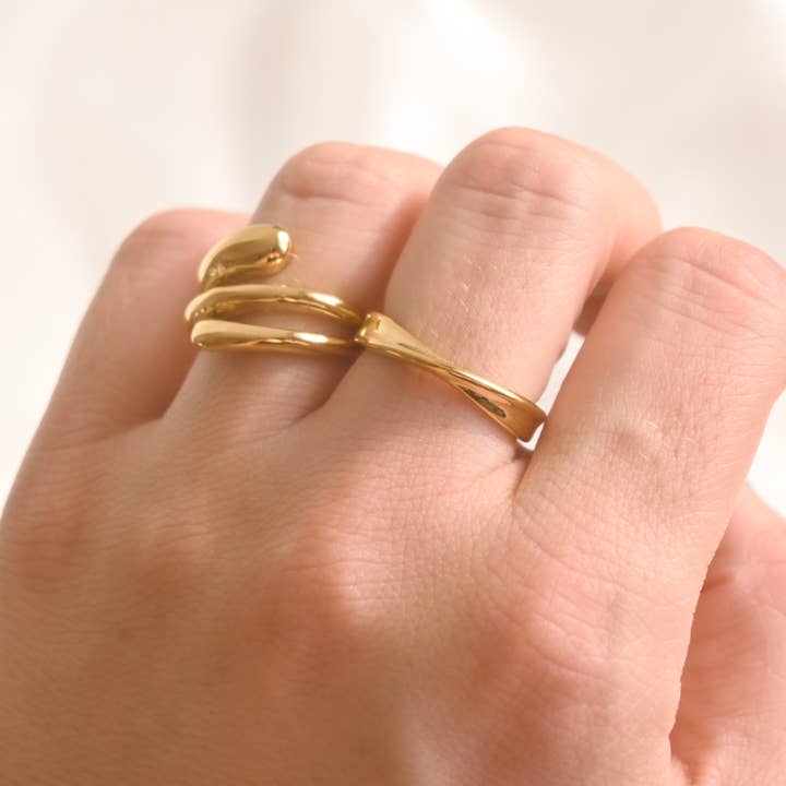 Blueyejewelry - Wholesale Band/Stacked Ring - Gold Crossover Ring - Twisted Ring - Crossover Stacking Ring4