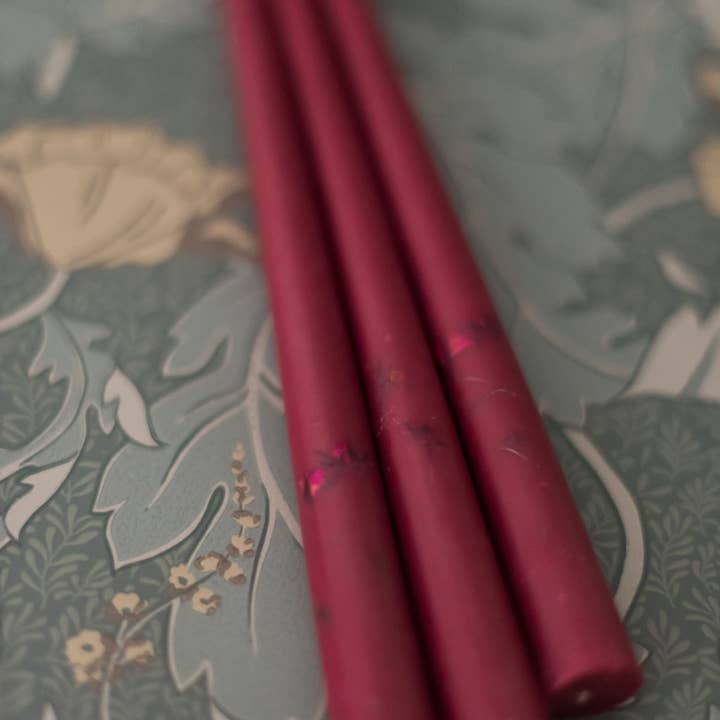 Galley and Fen - Wholesale Tapered Candle/Candlestick - Burgundy Floral Inlaid Candle - Set of 3