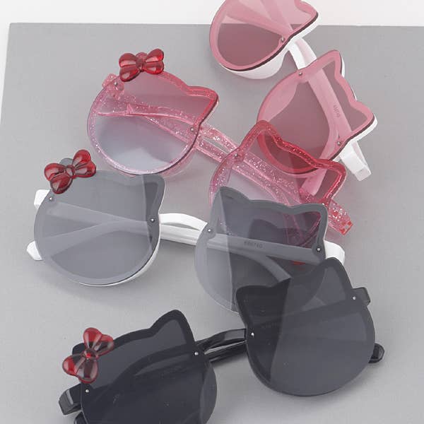 MIX KIDS Hello Kitty Sunglasses for wholesale on Faire