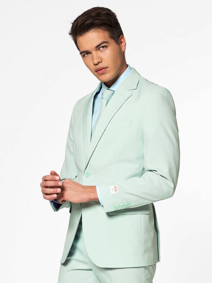 Magic Mint for wholesale by Oppo Merchandise Group USA Inc.