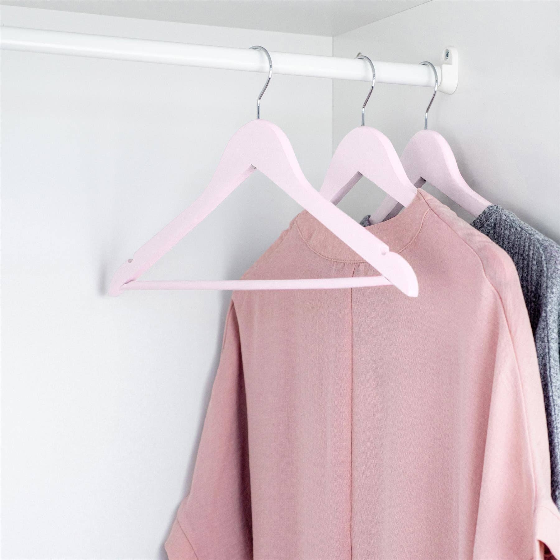 Rinkit Ltd – wholesale Clothes hangers – Wooden Children's Hanger - By Harbour Housewares17