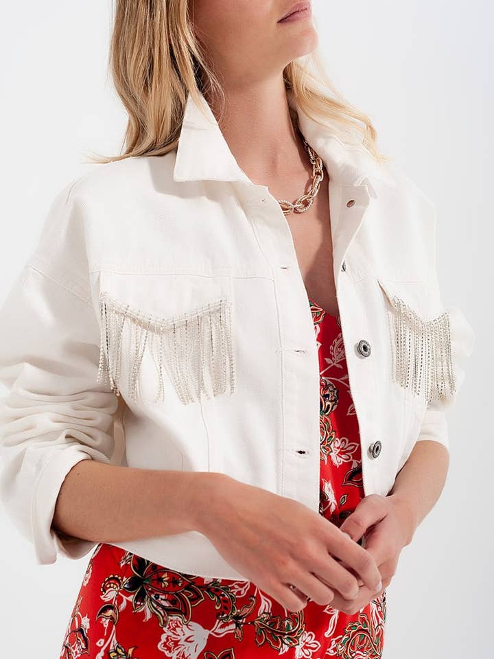 Veste en jean avec franges strass en blanc pour la vente par Q2 Free Duties for US & UK