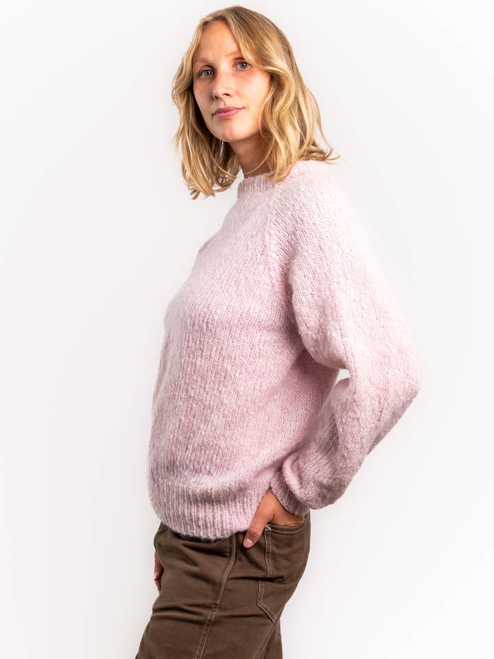 Coffee Beanies ApS - Wholesale Knit Sweater - Women's - Alpaca Sweater8