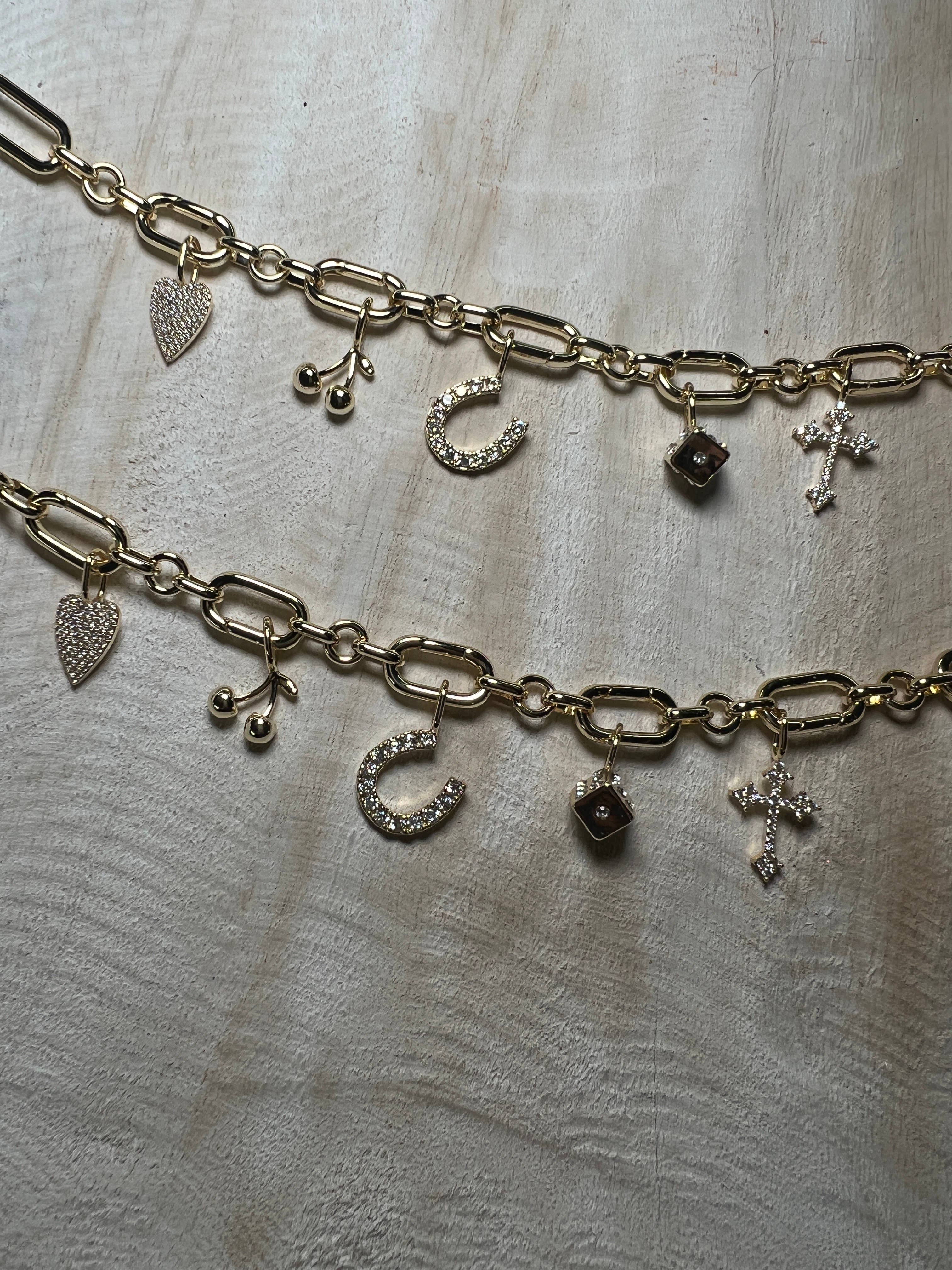 The Sis Kiss - Vente Breloques/médailles personnalisées - Pendentif fer à cheval porte-bonheur2