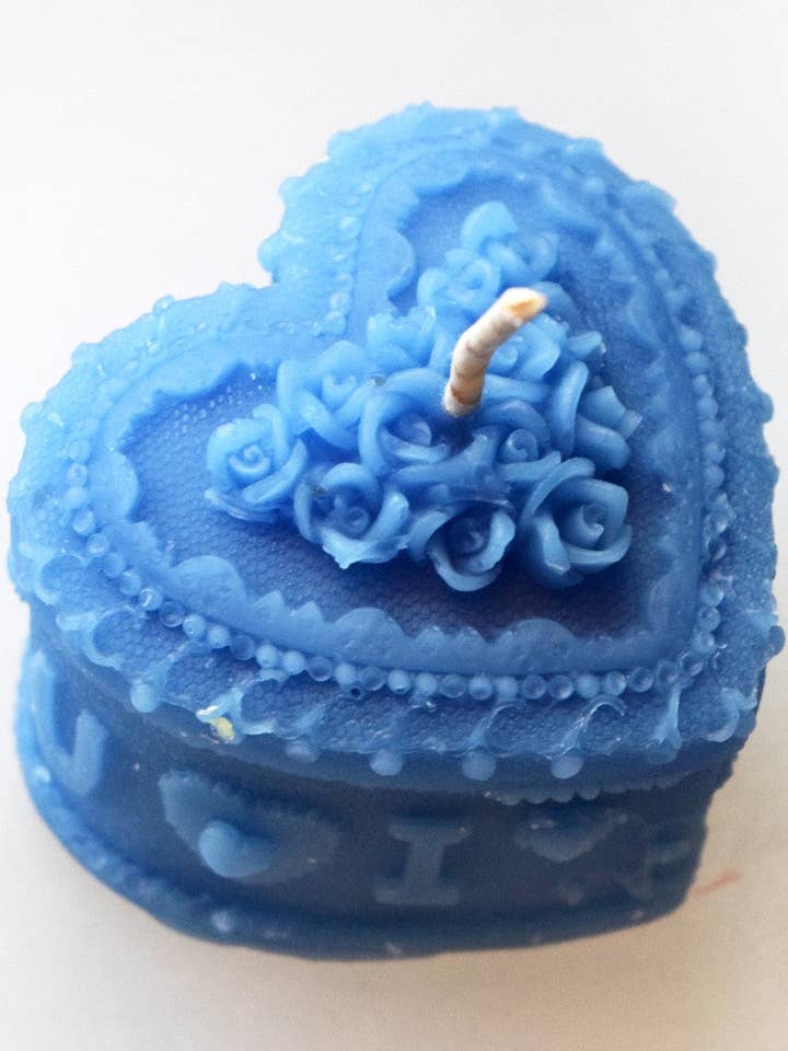 Heart-Shaped Beeswax Candle for wholesale by Earth Speaks