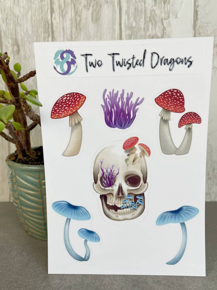 Fungal Human Skull - Klistermærkeark for engroshandel hos Two Twisted Dragons