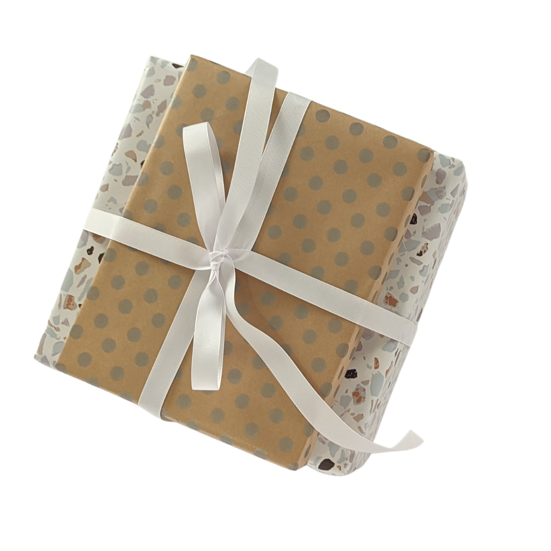 Ofelia & Co. - Vendita all'ingrosso Rotoli di carta da regalo - Carta da regalo kraft naturale con pois argento - 61 cm x 9,1 m5