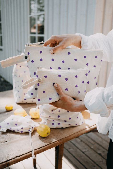 OMOM - Wholesale Pouch - Women's - Large pocket3