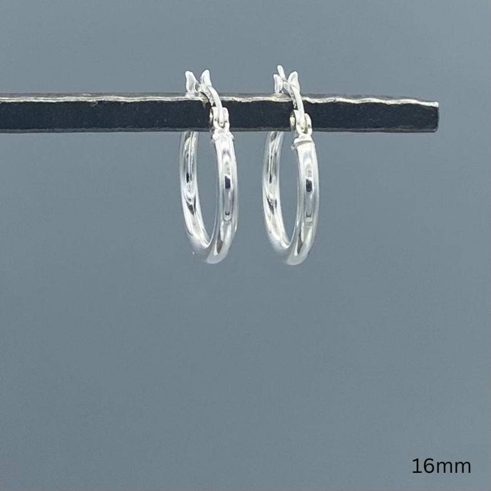 Something Silver - Vendita all'ingrosso Orecchini a cerchio - Orecchini a cerchio con chiusura francese in argento sterling da 2 mm3