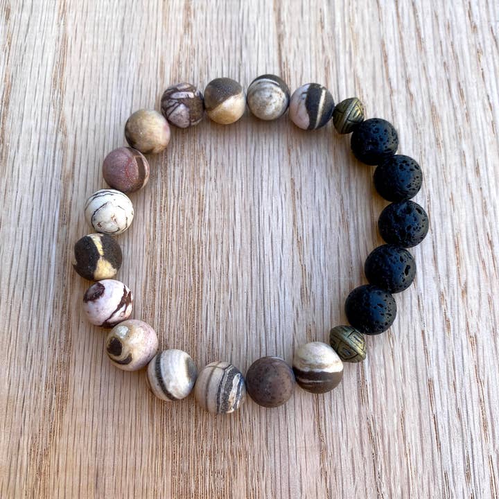 Matbruine zebra jaspis lava rock diffuser armband voor heren voor wholesale door Love N’ Lava Designs