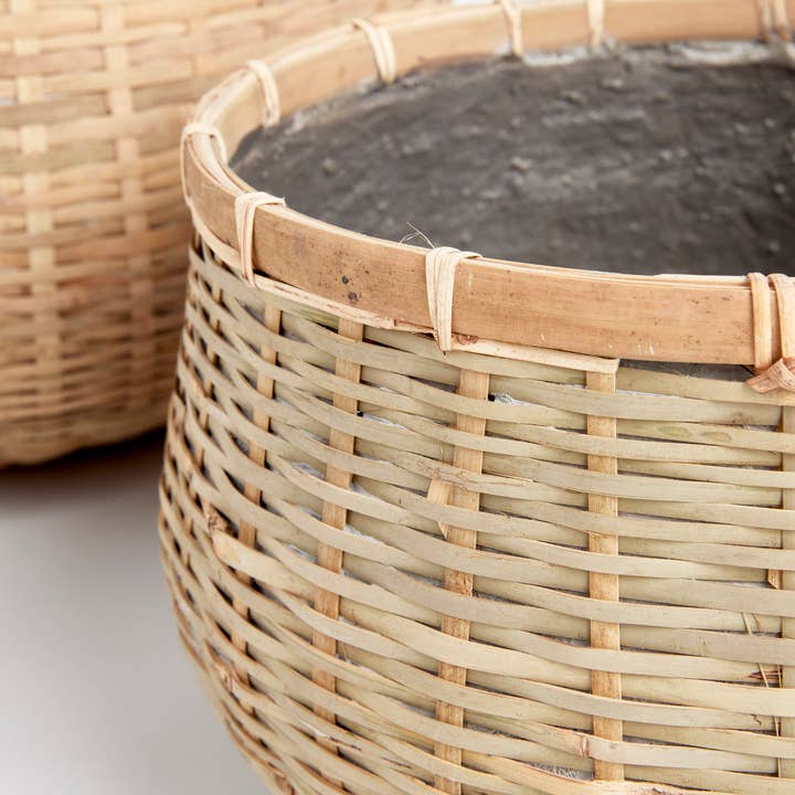 Natural Wovenshire Low Bowls for wholesale on Faire