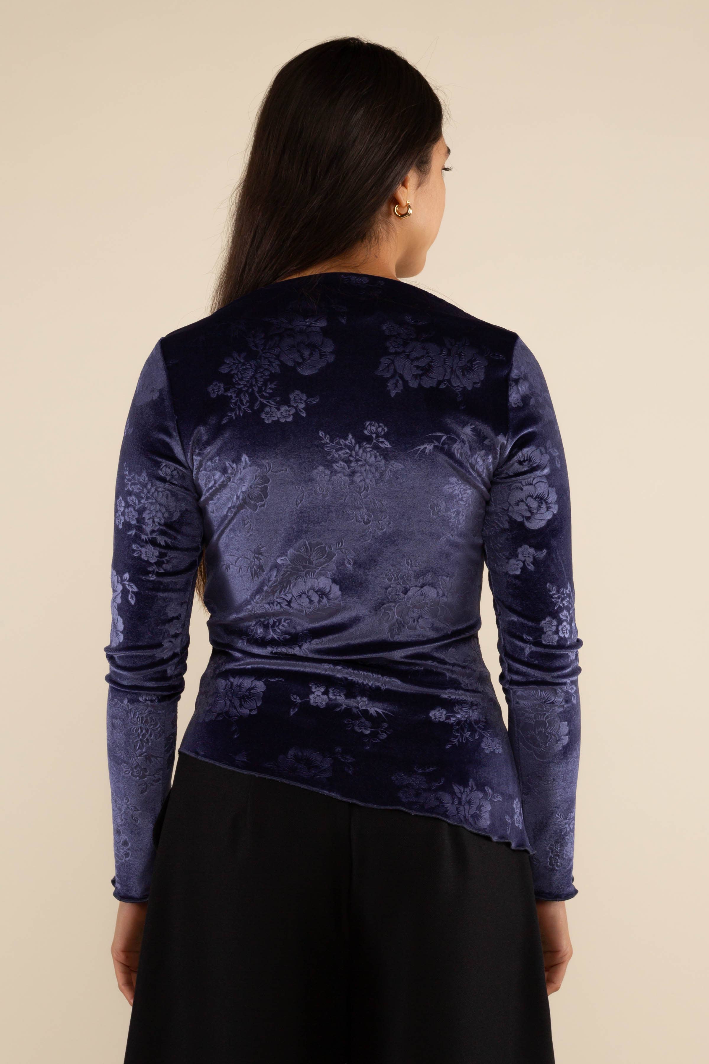 NLT – wholesale Blus - Dam – Tam Boatneck Långärmad Sammet Jacquardtopp2