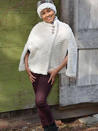 PANDEMONIUM – Großhandel Cape – Damen – Capelet Kunstfell, verschiedene Farben3