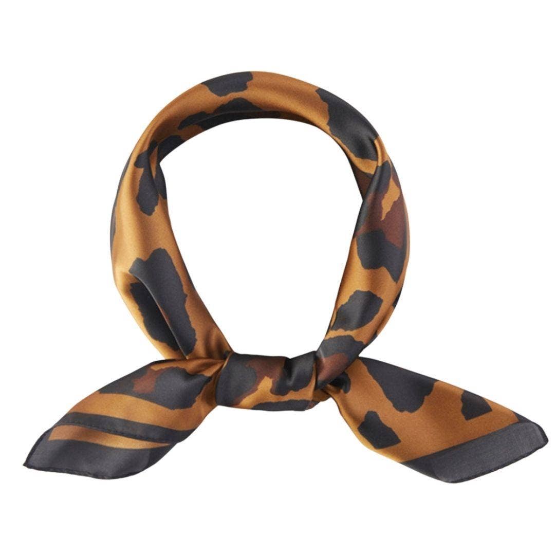 anbfashion - Vente Écharpe – femme - FOULARD EN SOIE À MOTIF LÉOPARD POUR LE COU1