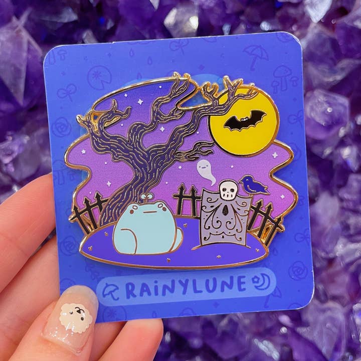 Rainylune - Wholesale Lapel Pin/Button - Graveyard Frog Pin