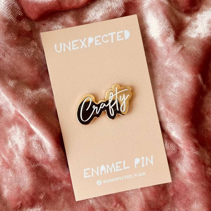 Pino de Esmalte Dourado Astuto por atacado de Unexpected Flair