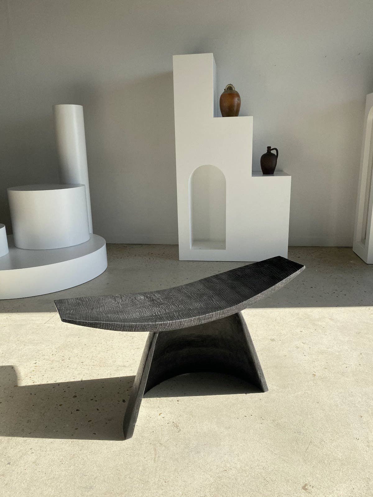 Office Objets – wholesale Stol – Minimalistisk fåtölj i svart trä2