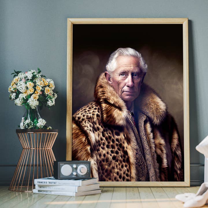 Ink & Drop - Vente Affiche d'art - Manteau en fourrure de léopard du roi Charles III à imprimé